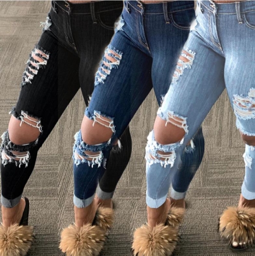 Charming Ripped fringed jeans