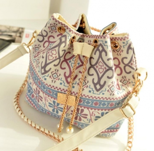 Charming Casual drawstring chain shoulder bag