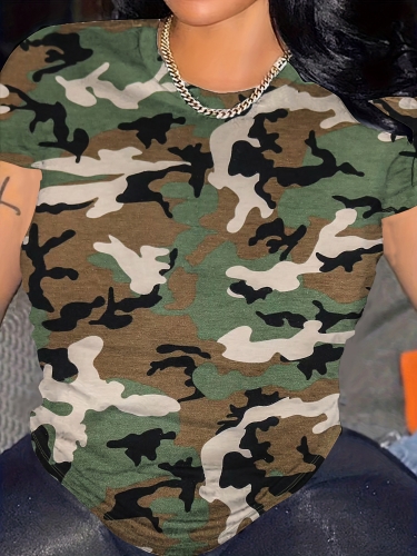 Round neck camouflage printed t-shirt