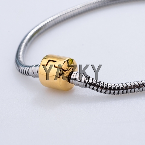 Stainless steel bracelet