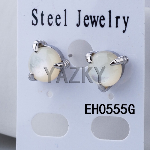 7.5mm Fashion stainless steel ear stud