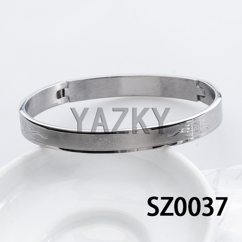 Stainless steel bangle