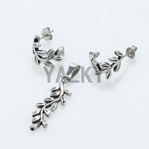 Stainless steel jewelry set