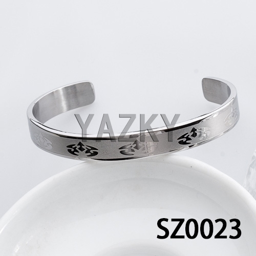 Stainless steel bangle