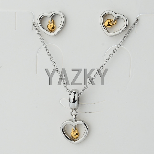 Heart shape earring and necklace