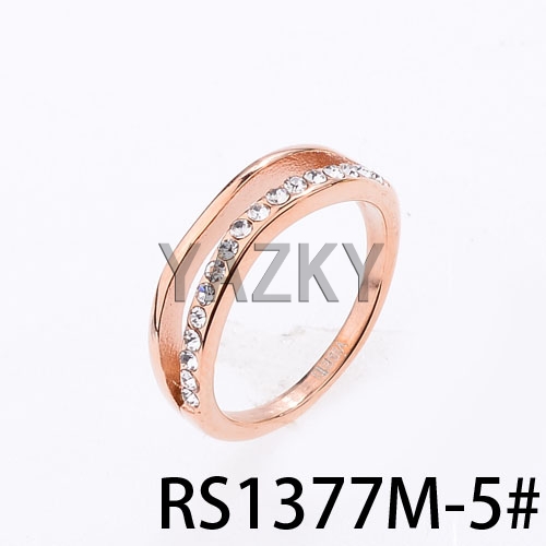 Stainless steel ring with rose gold plating