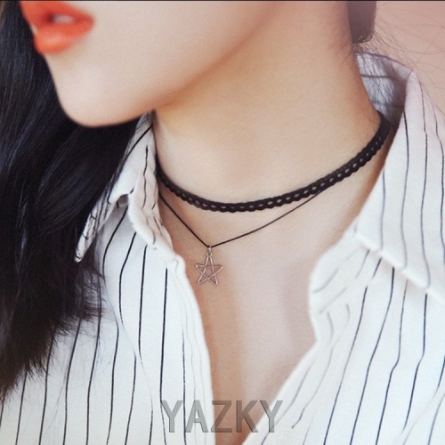 Star chocker necklace