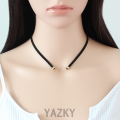 Rhombus chocker necklace