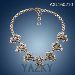 Fashion necklace flower crystal pendants