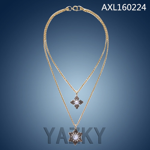 Fashion both chains necklace with flower pendants