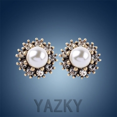 Fashion flower shape pearl earring