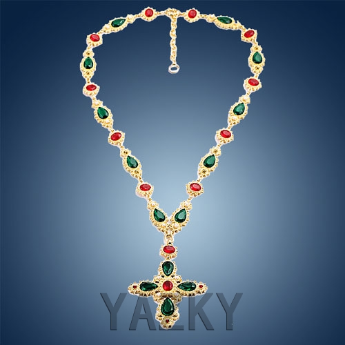 Fashion gold plated necklace with colorful crystals pendant