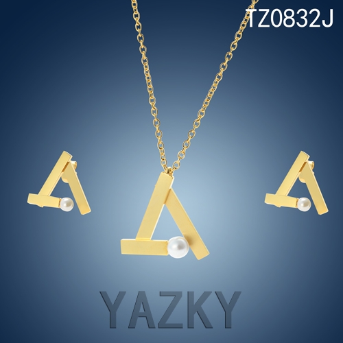 Triángulo de color joyas de oro con perlas de imitación