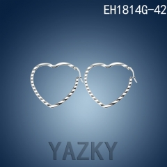 Heart shape earring with various sizes