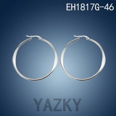 Circle earring with various sizes