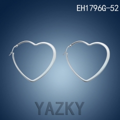 Heart shape earring with various sizes