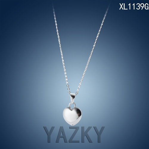 Solid heart design stainless steel silver color necklace