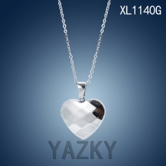 Prismatic pattern heart shape design stainless steel silver color necklace