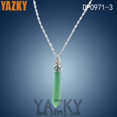 Green agate and stainless steel chain necklace