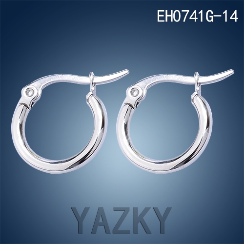 Round earring hoop in medical stainless steel