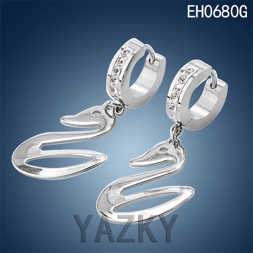 Fashion stainless steel earring with swan shape dendant