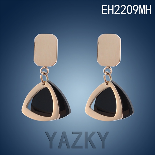 Stainless steel triangle shape earrings