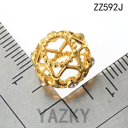 Hollow corazón de oro 18K oro pvd recubrimiento de acero inoxidable talón encanto