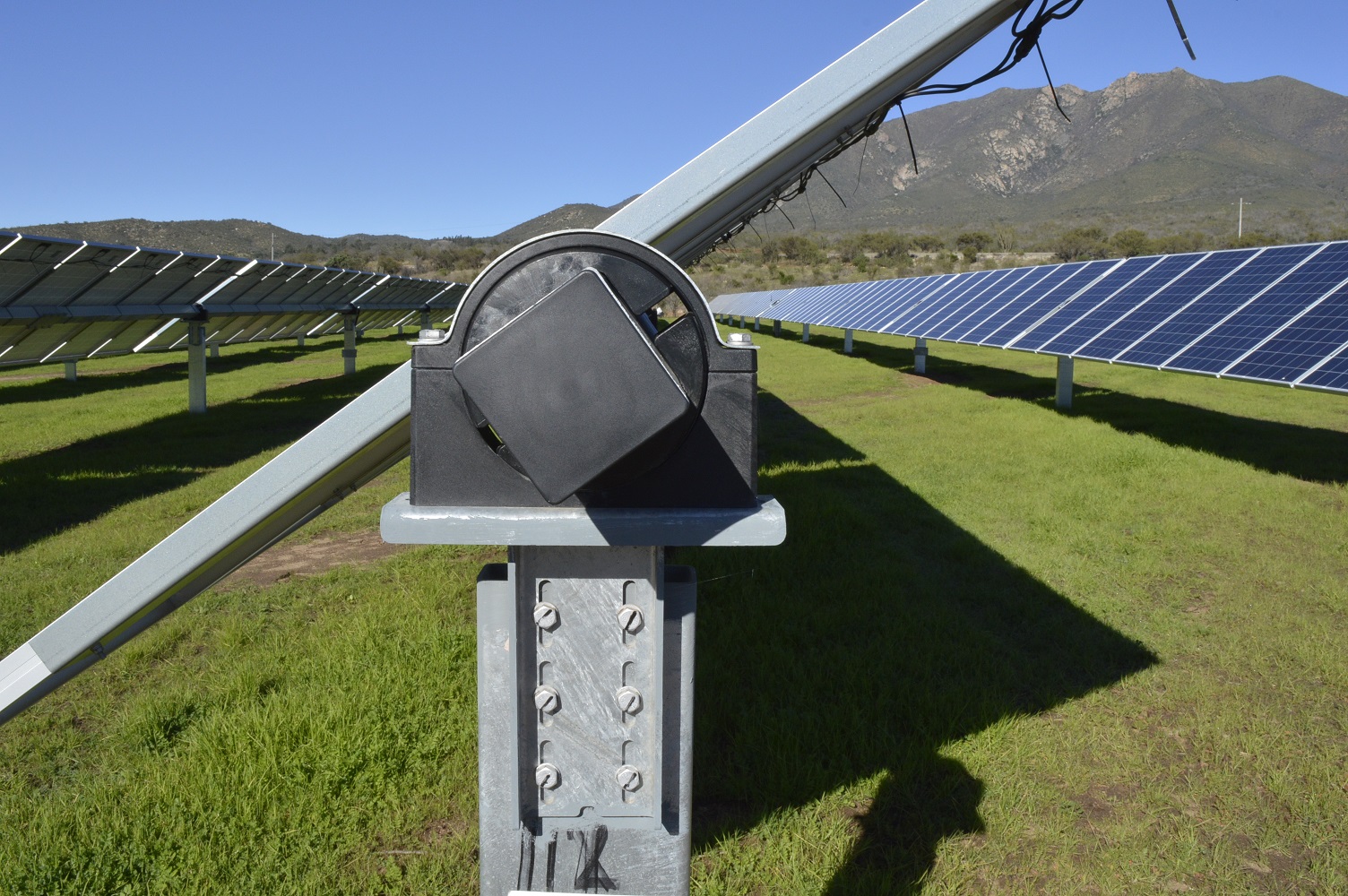 NCLAVE fornece seus seguidores de eixo para um projeto de rastreador solar de 125 MW na Austrália