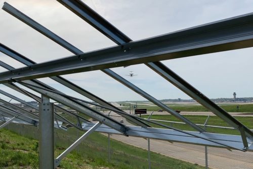 Azimuth Energy completa el proyecto solar comunitario de 1 MW en el Aeropuerto Internacional de St. Louis