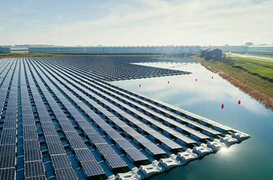 Solar flotante preparado para dominar el mundo, con seguimiento