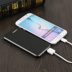 ZEEFO 4000mAh Ultra-thin Iphone5 Size Charger Lithiun-Polymer Aluminium Alloy Power Bank External Battery (Output:1A) Pack