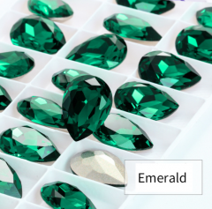 Emerald Teardrop Pointback Rhinestone