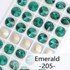 205# Emerald Rivoli Fancy Pointback Rhinestone