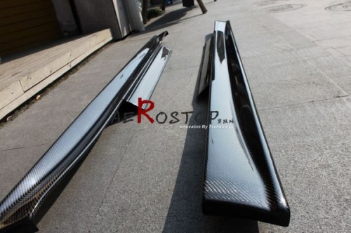 R35 GTR ZELE PERFORMANCE SIDE SKIRTS