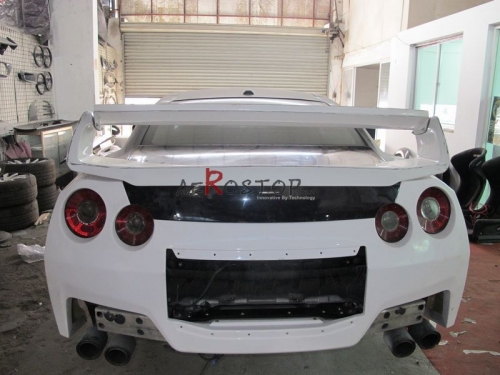 R35 GTR AMUSE STYLE REAR SPOILER W/ GURNEY FLAP