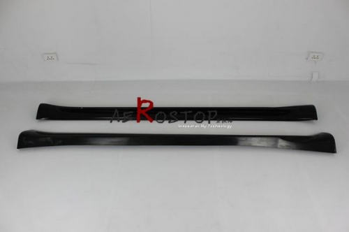 04-12 QUATTROPORTE WALD STYLE SIDE SKIRTS