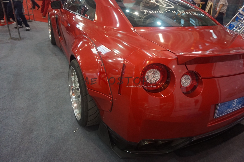 R35 GTR LB PERFORMANCE STYLE BODYKITS