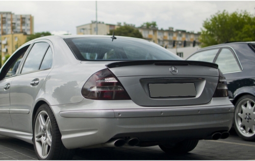 03-09 W211 E CLASS (SEDAN) AMG OE STYLE TRUNK WING