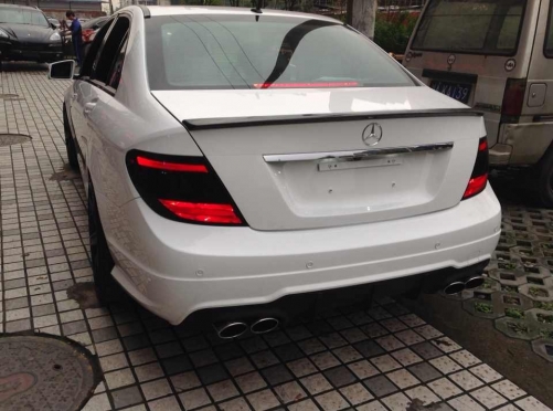 07-14 W204 C CLASS (SEDAN) AMG OE STYLE TRUNK WING