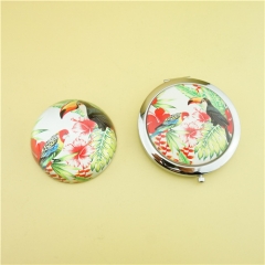 Compact mirror and Paperweight gift set