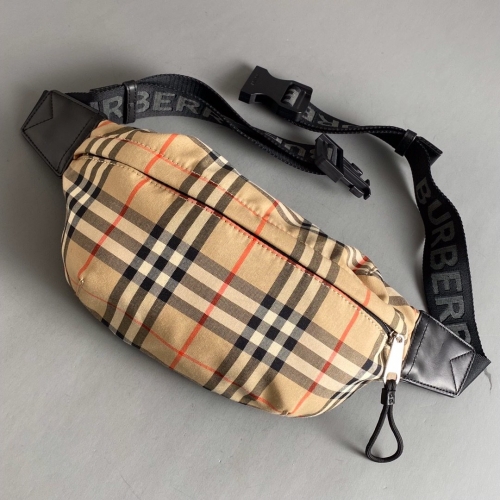 Burberry 52.92 AU742 nylon 30.5x14x.9.5cm Belt bag