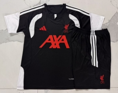 26-27 Liverpool Black Short-sleeved Thailand Soccer Tracksuit-815