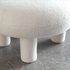 Little stool of lamb wool