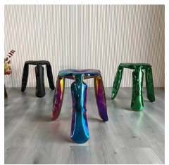 S724 Ballon Stool