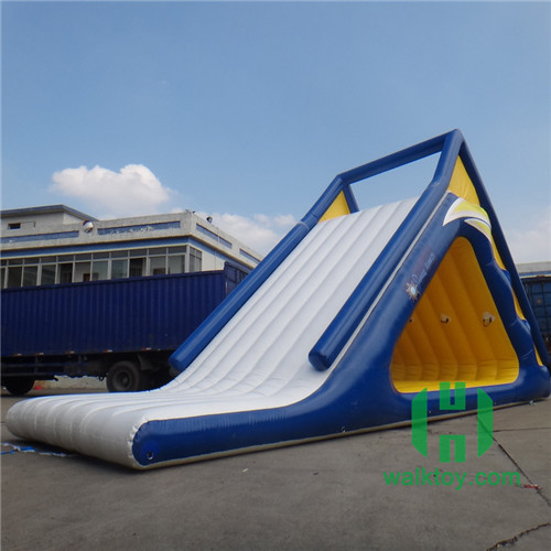 Giant Inflatable Water Slide