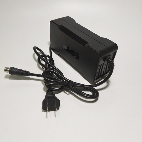 36V 3A CHARGER FOR 36V li-ion Battery INPUT (100-240V)