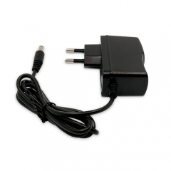 Chargeur d'alimentation adaptateur CC 8.4V 1A pour batterie au lithium-ion 7.4V 18650