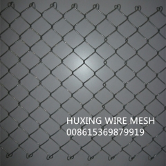 Hot Galvanized Diamond Mesh Chain Link Fence with 3 Strand Barbed Wire Arm