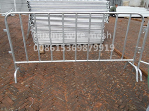 Hot Galvanized Pedestrian Fence