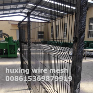 Black PVC Powder Coating 3D Bending Weld Mesh Panel  Security Garden Fence